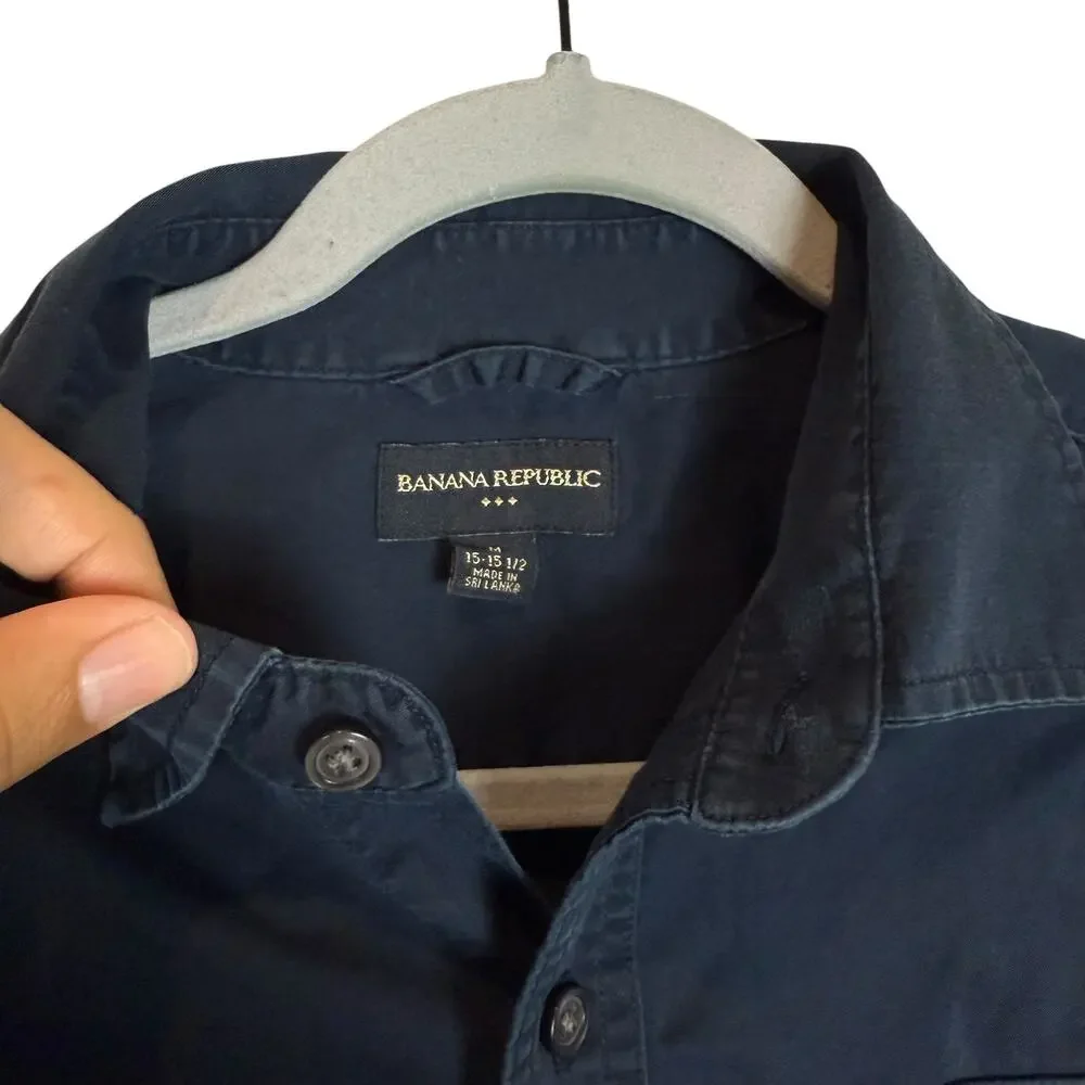Banana Republic Dress Shirt Mens M 15-15 1/2 Blue Cotton Round Hem Career Formal